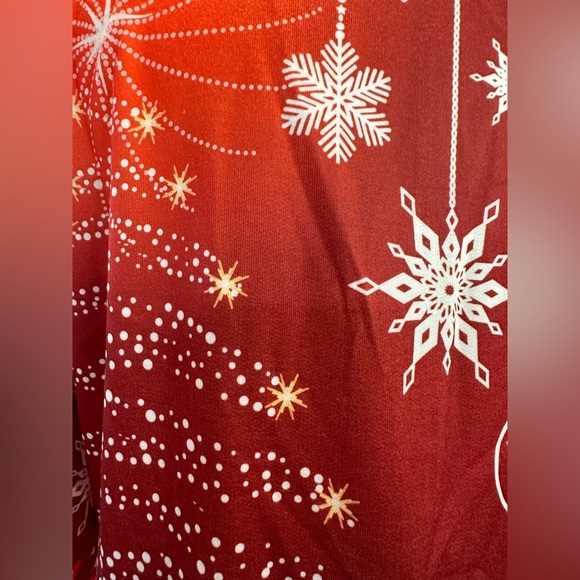 NEW Women’s M Red White 1/2 Zip Stand Collar Snow Holiday Christmas Sweatshirt - Picture 14 of 14